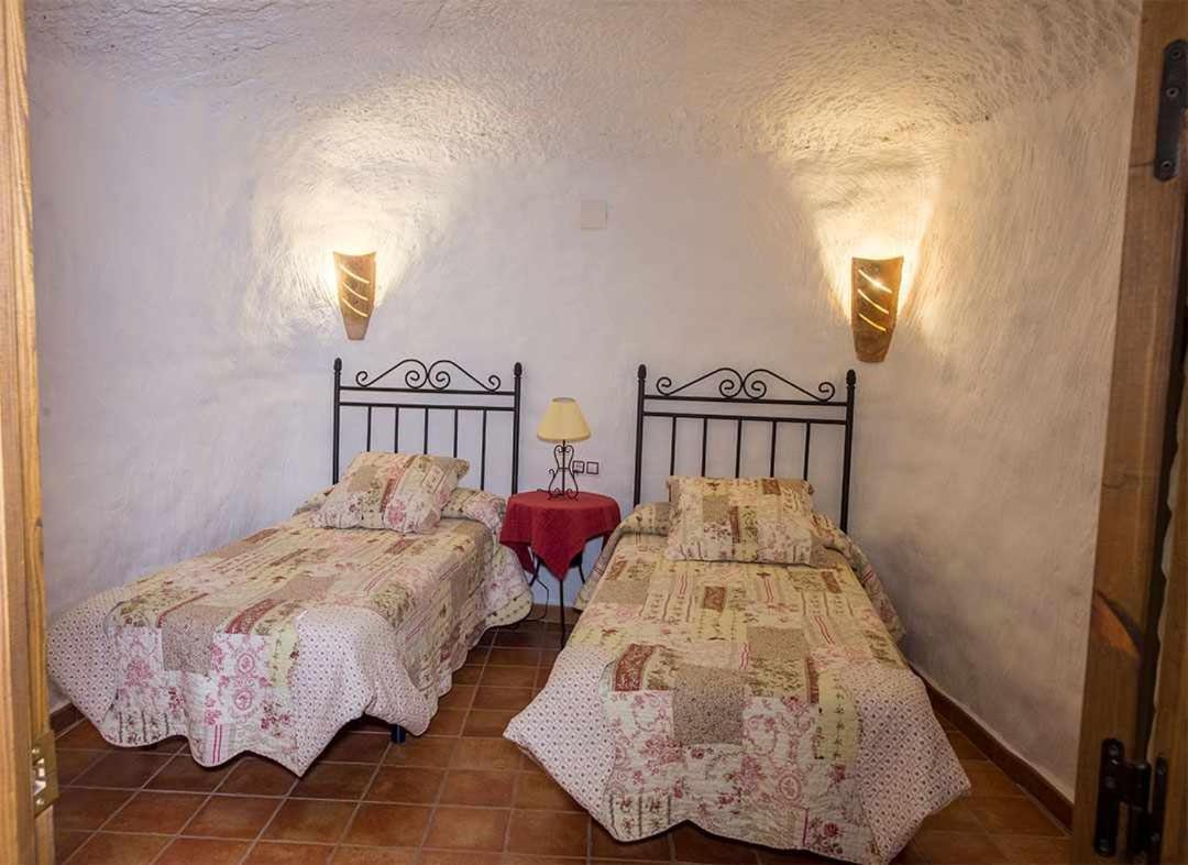 Casas Cueva El Mirador De Galera Guest House Exterior photo