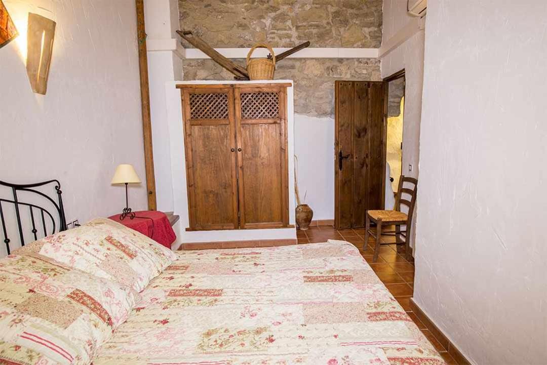 Casas Cueva El Mirador De Galera Guest House Exterior photo