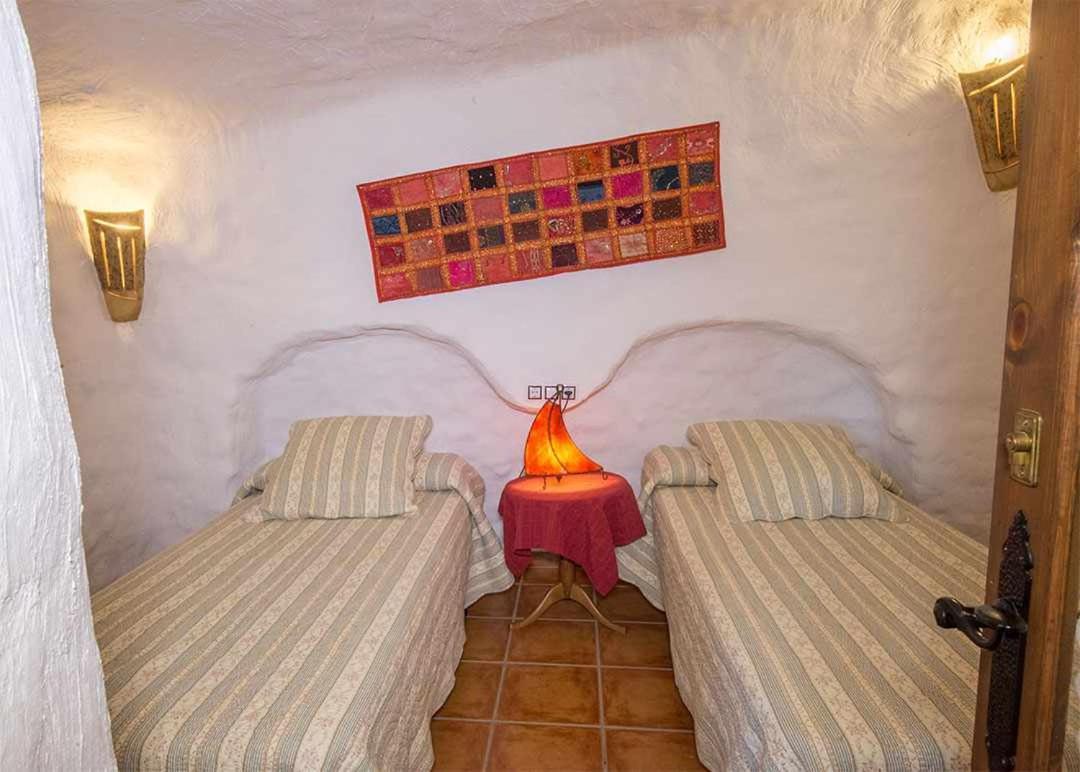 Casas Cueva El Mirador De Galera Guest House Exterior photo